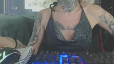 tatuada_safada online show from 11-06-25, 10:49