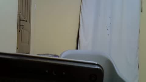 Snapshot of taurus2029 chatting on 11-17-25, 04:35 taurus2029 online show from 11-17-25, 04:35