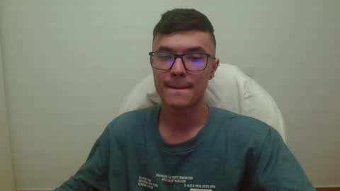 Snapshot of taurus4k chatting on 12-02-24, 01:14 taurus4k online show from 12-02-24, 01:14