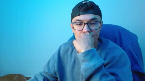 Snapshot of taurus4k chatting on 02-19-25, 01:08 taurus4k online show from 02-19-25, 01:08