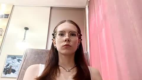 Veronica online show from 07-17-26, 10:00