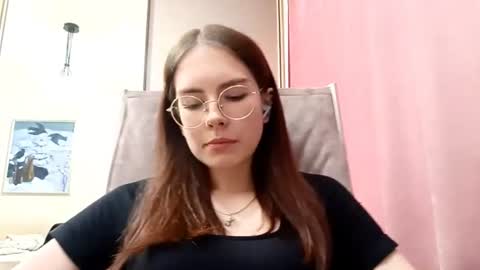Veronica online show from 07-20-26, 10:39