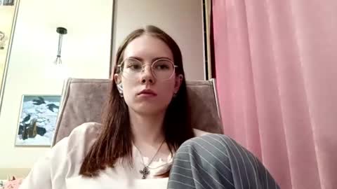 Veronica online show from 07-28-26, 11:17