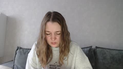 Snapshot of taxxxu chatting on 12-29-24, 08:00 Diana online show from 12-29-24, 08:00