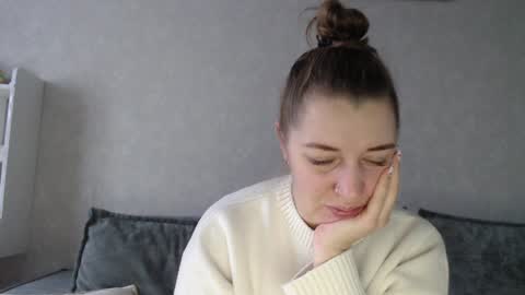 Snapshot of taxxxu chatting on 01-09-25, 07:10 Diana online show from 01-09-25, 07:10