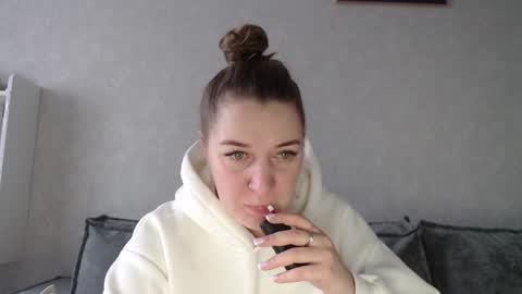 Snapshot of taxxxu chatting on 01-29-25, 07:46 Diana online show from 01-29-25, 07:46