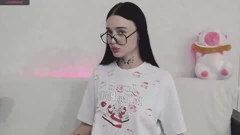 Taya online show from 09-18-25, 03:36