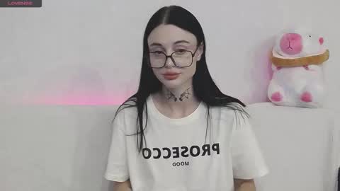 Taya online show from 09-19-25, 04:18