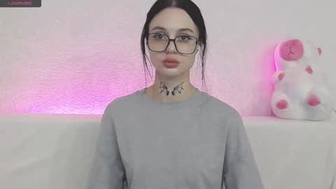 Taya online show from 09-30-25, 07:19