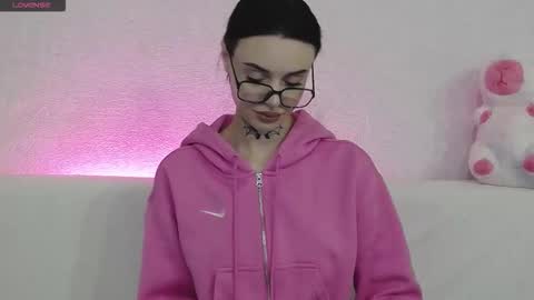 Taya online show from 10-29-25, 06:20