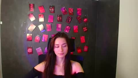 Snapshot of tayavibe chatting on 11-07-25, 06:24 Taya online show from 11-07-25, 06:24