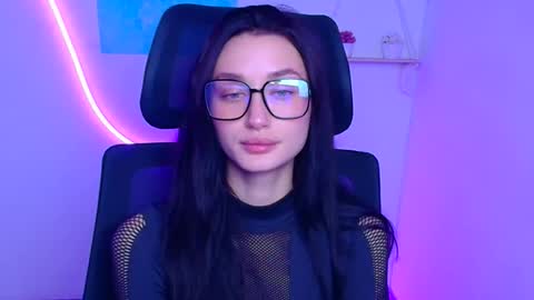 Snapshot of tayavibe chatting on 11-27-25, 06:59 Taya online show from 11-27-25, 06:59