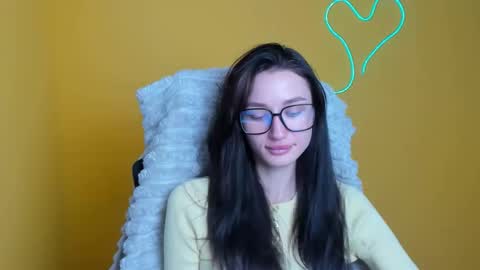 Snapshot of tayavibe chatting on 12-04-25, 12:58 Taya online show from 12-04-25, 12:58