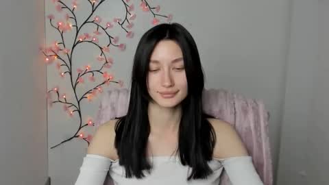 Taya online show from 04-27-26, 05:38