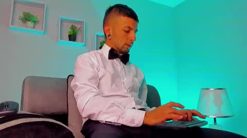 Snapshot of tayer_bennet chatting on 09-18-25, 04:36 tayer_bennet online show from 09-18-25, 04:36