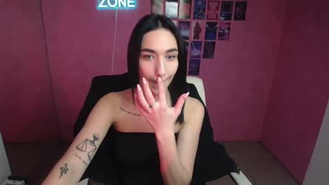 Tayla online show from 10-24-25, 05:59