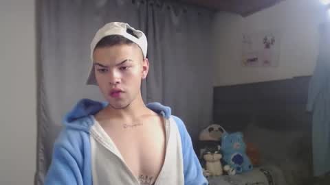 MARCELO MILK online show from 02-24-25, 03:33