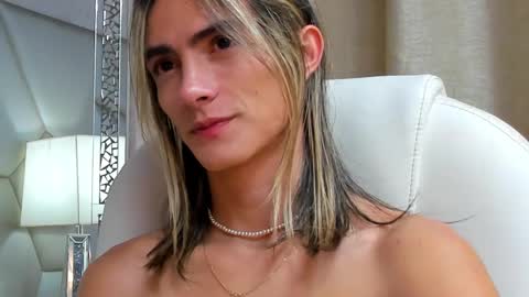 tayler_swift1 online show from 01-23-25, 10:01