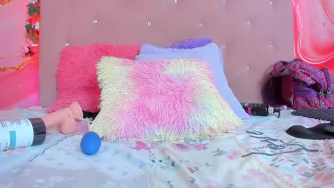 Sarah  online show from 03-06-25, 01:16