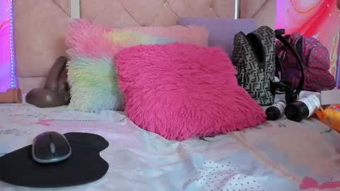 Sarah  online show from 09-08-25, 06:40