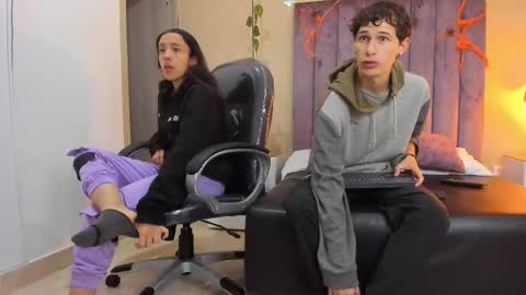 taylor and exidt online show from 10-12-25, 12:48