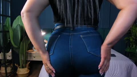 Snapshot of taylor_bennet chatting on 02-01-25, 06:08 Taylor Bennet online show from 02-01-25, 06:08