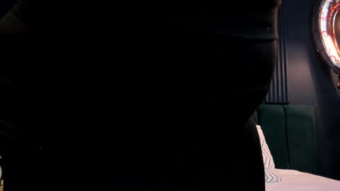 Snapshot of taylor_bennet chatting on 02-28-25, 06:20 Taylor Bennet online show from 02-28-25, 06:20