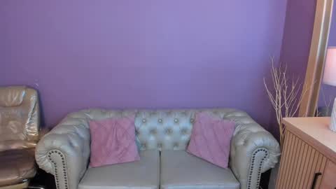 Snapshot of taylor_bennet chatting on 09-18-25, 12:07 Taylor Bennet online show from 09-18-25, 12:07