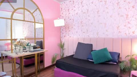 Taylor Bennet online show from 04-27-26, 11:52