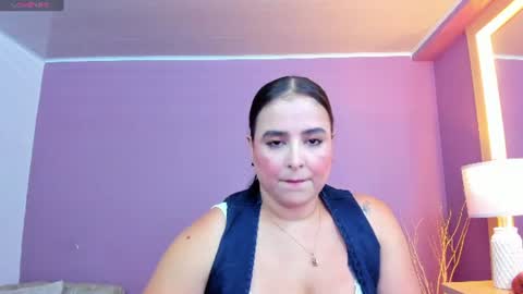 Taylor Bennet online show from 06-26-26, 08:24