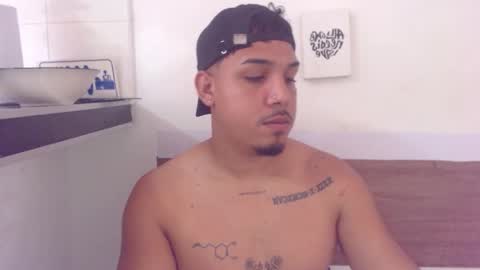 Snapshot of taylor_collins_2 chatting on 10-11-25, 02:48 taylor_collins_2 online show from 10-11-25, 02:48