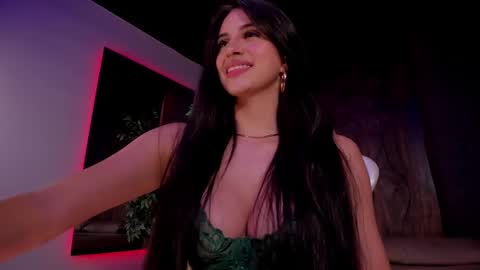 Taylor  Help me to get 100 thumbs up online show from 02-15-25, 07:06