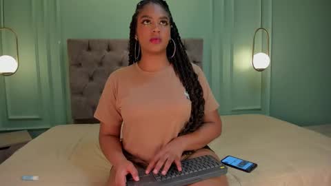 Snapshot of taylor_sexyy chatting on 02-26-25, 04:14 Taylor  online show from 02-26-25, 04:14