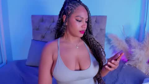 Snapshot of taylor_sexyy chatting on 09-10-25, 11:27 Taylor  online show from 09-10-25, 11:27