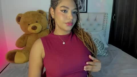 Snapshot of taylor_sexyy chatting on 06-04-26, 03:34 Taylor online show from 06-04-26, 03:34