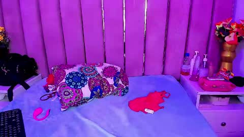 Snapshot of taylorbigass chatting on 04-30-26, 03:24 taylorbigass online show from 04-30-26, 03:24