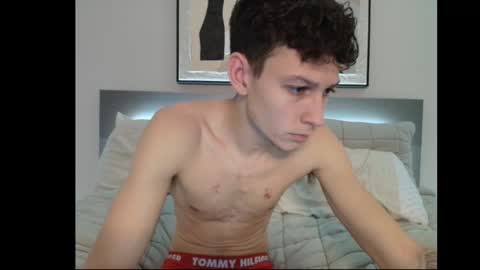 taylorcamz online show from 09-21-25, 08:32