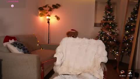 Snapshot of taylormich1 chatting on 12-30-24, 09:29 taylormichell online show from 12-30-24, 09:29