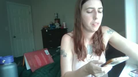 Snapshot of taylorslay chatting on 12-13-25, 07:40 taylorslay online show from 12-13-25, 07:40