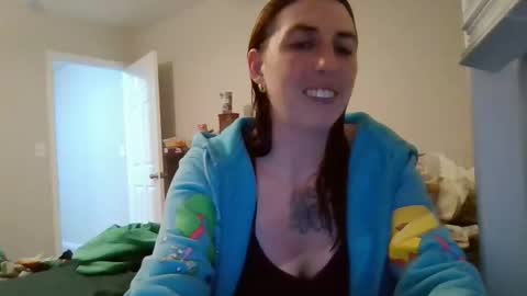 taylorslay online show from 12-16-25, 05:34