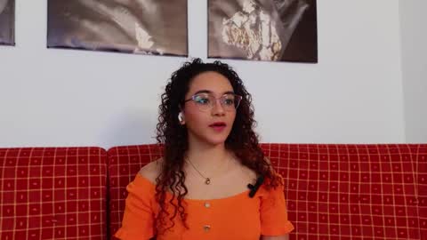 Snapshot of tayloy_tina chatting on 02-15-26, 08:16 Tay Tay online show from 02-15-26, 08:16