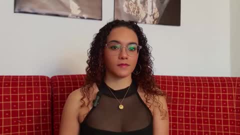 Snapshot of tayloy_tina chatting on 02-27-26, 10:37 Tay Tay online show from 02-27-26, 10:37