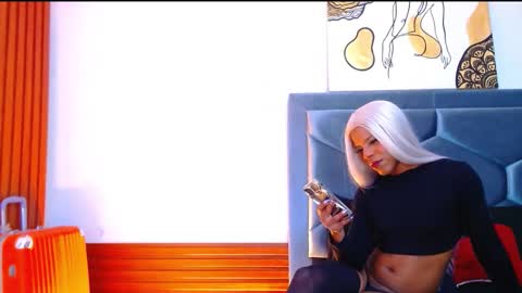 Snapshot of tayra1 chatting on 09-14-25, 02:33 Tayra... online show from 09-14-25, 02:33