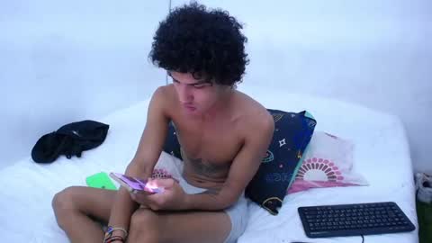 Tayron online show from 12-23-24, 07:41