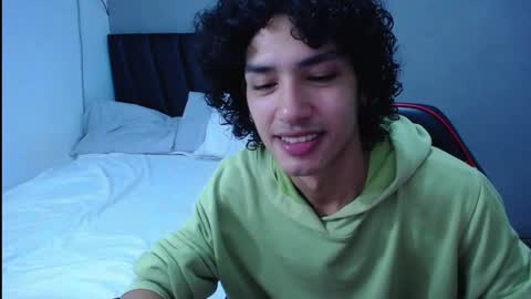 Tayron online show from 09-24-25, 03:59