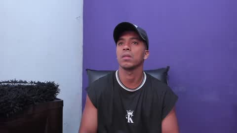 Snapshot of taysonysasha chatting on 12-04-24, 11:46 ask for cum online show from 12-04-24, 11:46