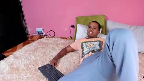 ask for cum online show from 12-14-25, 09:08