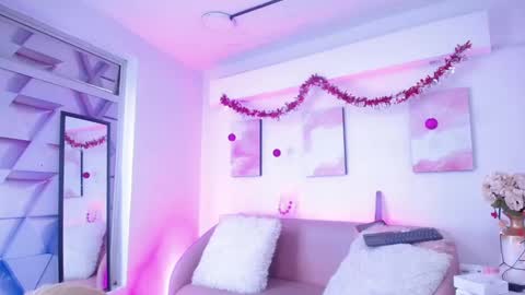 Sofia online show from 01-04-25, 12:49