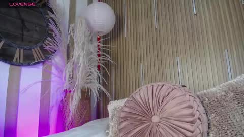 Snapshot of tayzon_foxxx chatting on 03-21-26, 08:34 Sofia online show from 03-21-26, 08:34