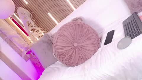 Snapshot of tayzon_foxxx chatting on 05-29-26, 09:29 Sofia online show from 05-29-26, 09:29
